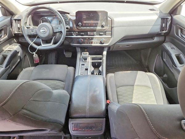 2023 NISSAN PATHFINDER SV