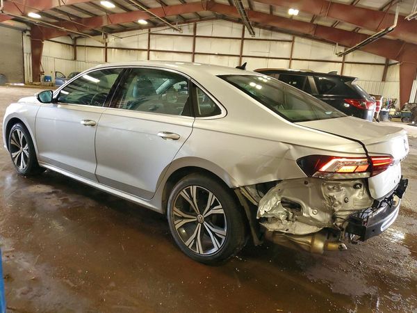 2021 VOLKSWAGEN PASSAT