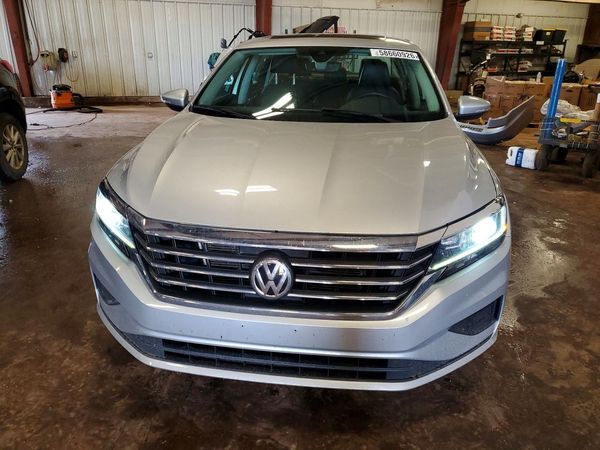 2021 VOLKSWAGEN PASSAT