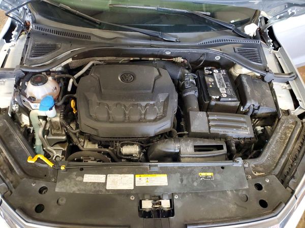 2021 VOLKSWAGEN PASSAT
