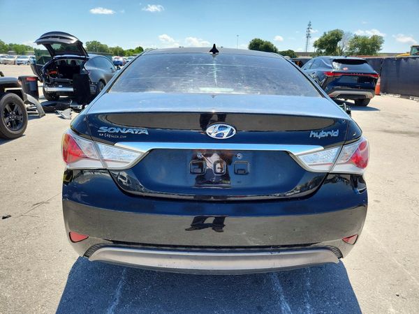 2012 HYUNDAI SONATA Middle level