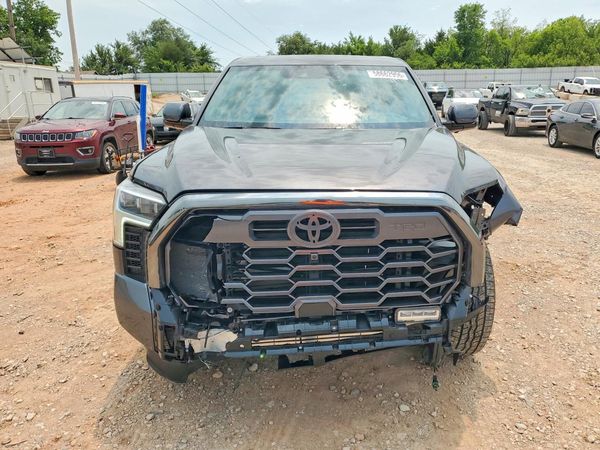 2026 TOYOTA TUNDRA
