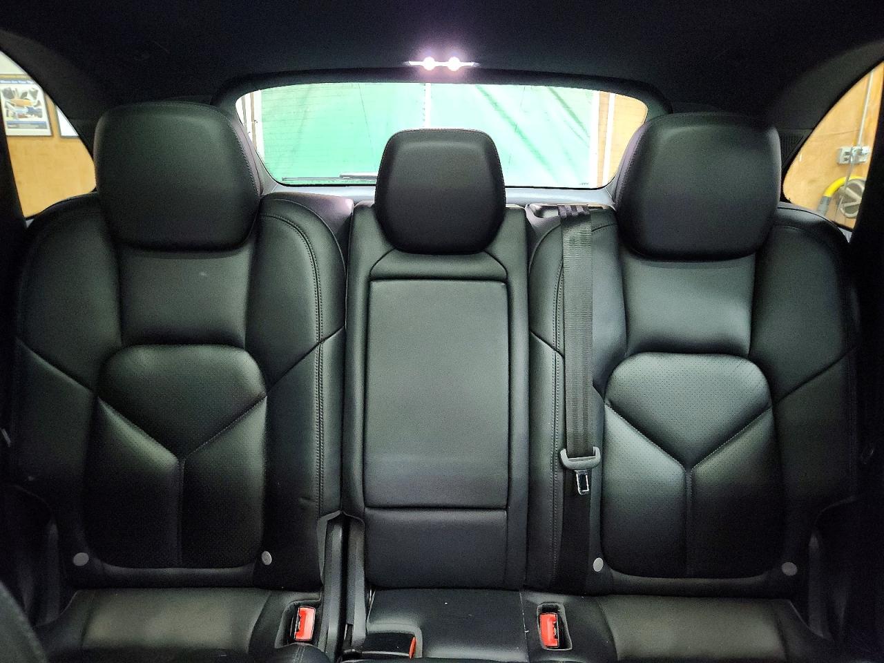 2016 PORSCHE CAYENNE E-Hybrid