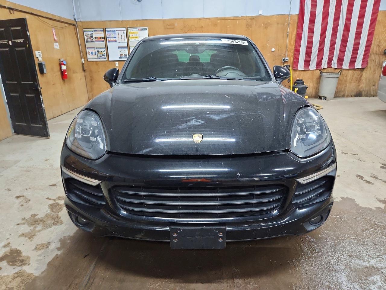 2016 PORSCHE CAYENNE E-Hybrid