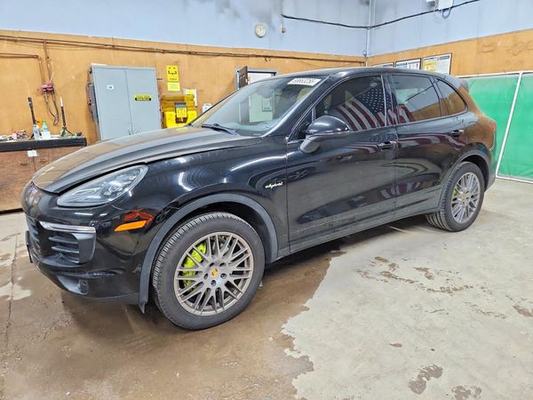 2016 PORSCHE CAYENNE E-Hybrid
