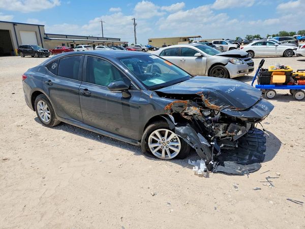 2026 TOYOTA CAMRY — Passenger 3/4