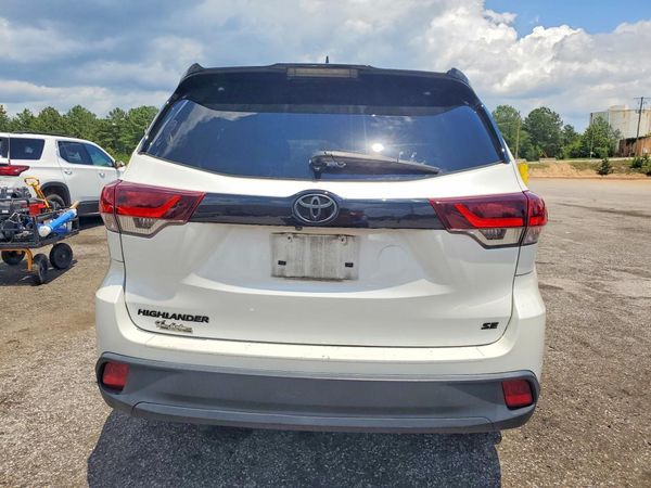 2019 TOYOTA HIGHLANDER SE/XLE