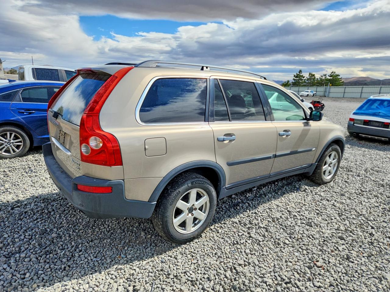 2004 VOLVO XC90