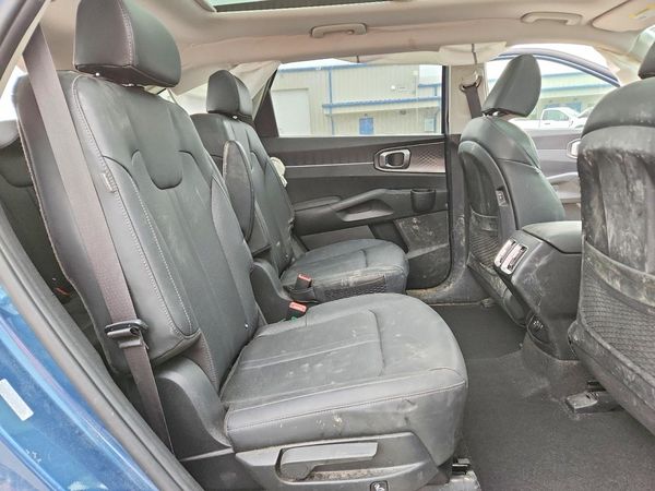 2025 KIA SORENTO HYBRID