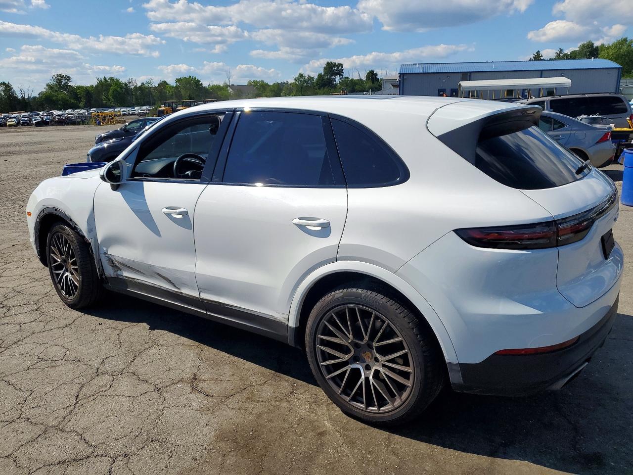 2019 PORSCHE CAYENNE