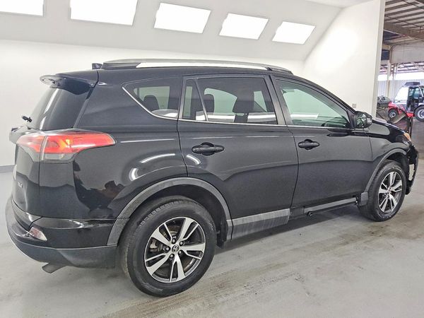 2016 TOYOTA RAV4 XLE (M Grade)