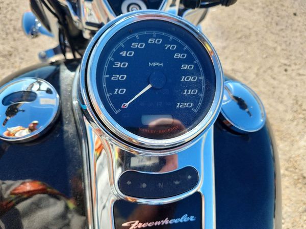 2016 HARLEY-DAVIDSON FLRT