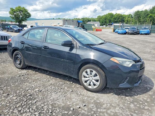 2015 TOYOTA COROLLA
