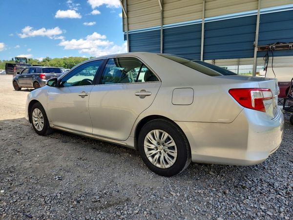 2014 TOYOTA CAMRY