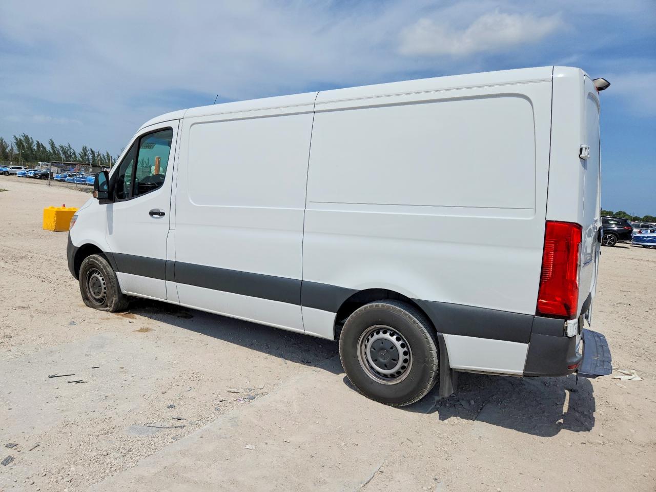 2025 MERCEDES-BENZ SPRINTER 907 (VS30)