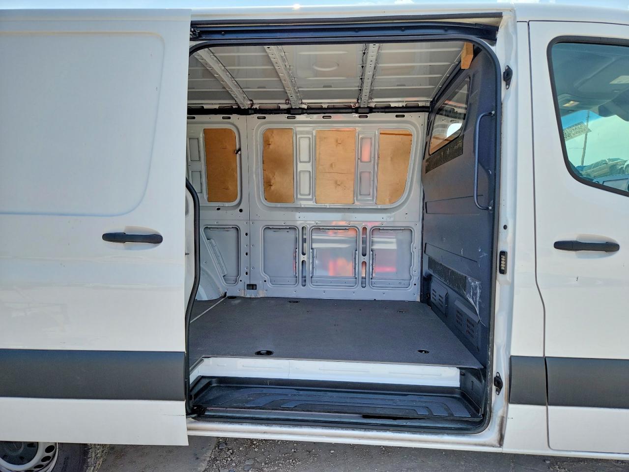 2025 MERCEDES-BENZ SPRINTER 907 (VS30)