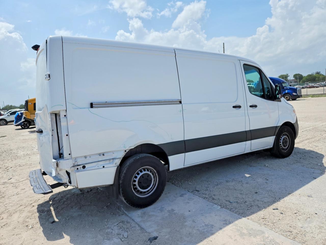 2025 MERCEDES-BENZ SPRINTER 907 (VS30)