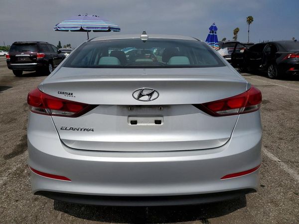 2017 HYUNDAI ELANTRA