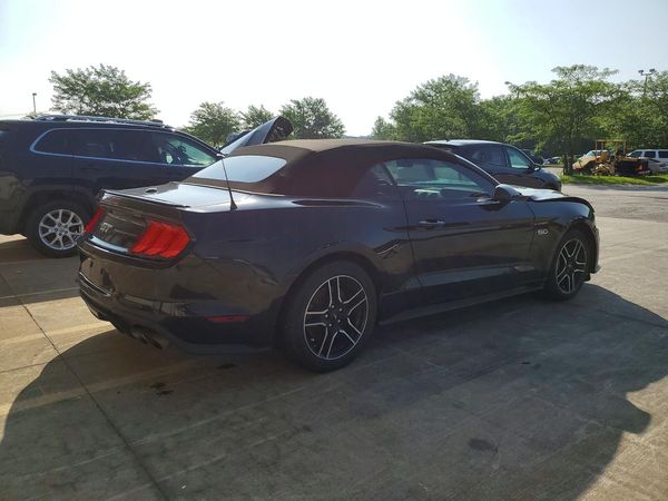 2022 FORD MUSTANG