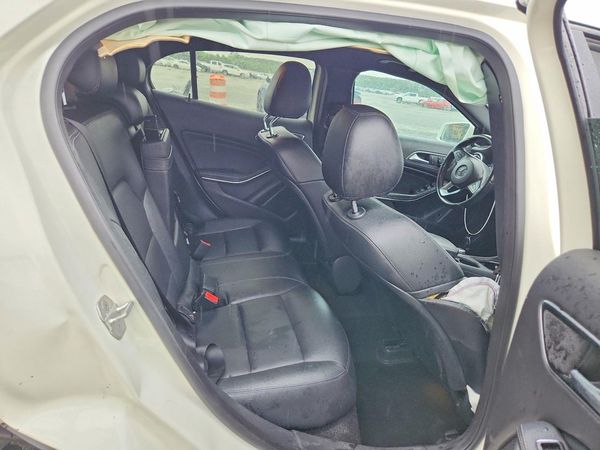 2017 MERCEDES-BENZ GLA GLA250-4M