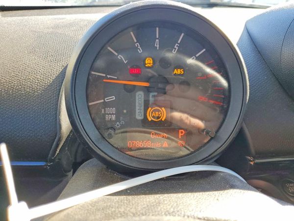 2015 MINI COOPER