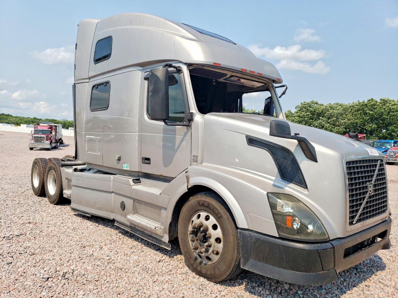 2018 VOLVO VN