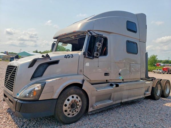 2018 VOLVO VN