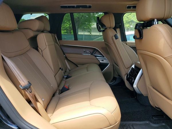 2026 LAND ROVER RANGE ROVER SE
