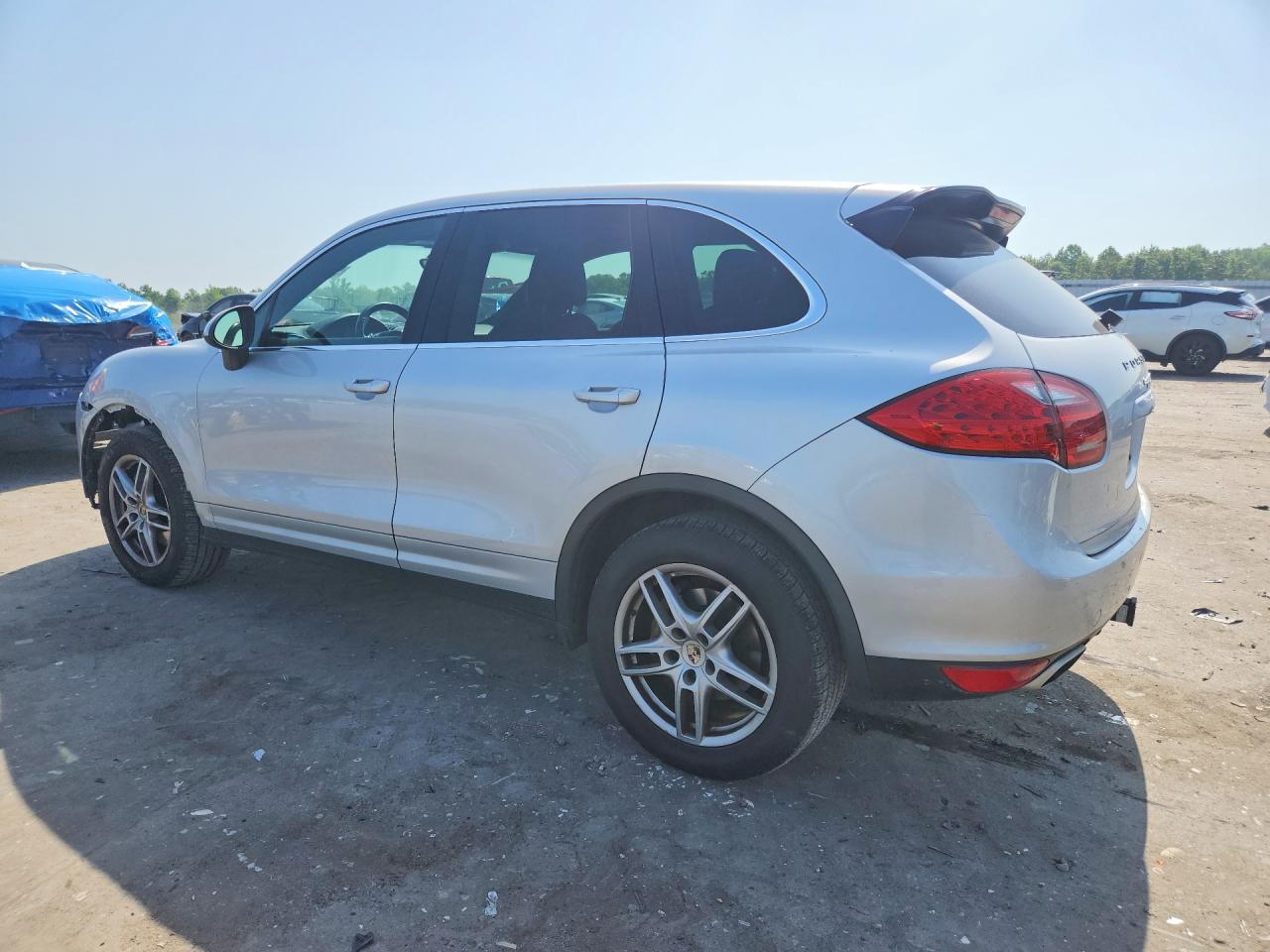 2011 PORSCHE CAYENNE