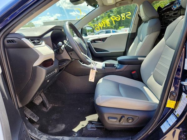 2021 TOYOTA RAV4 Limited HV
