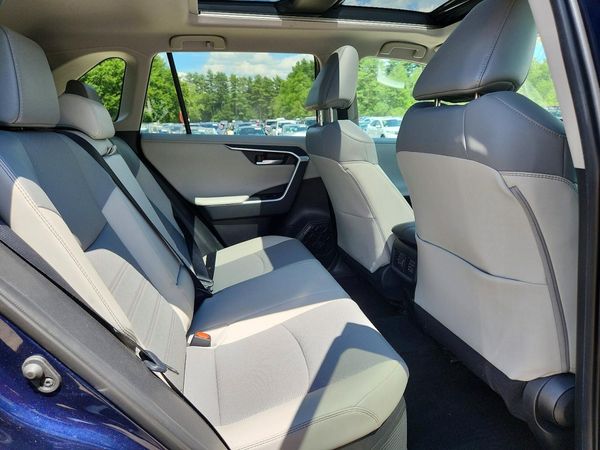 2021 TOYOTA RAV4 Limited HV