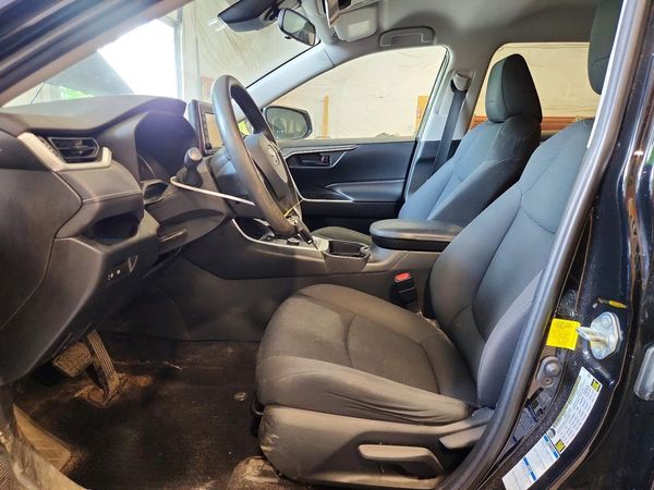 2019 TOYOTA RAV4 LE HV 4WD
