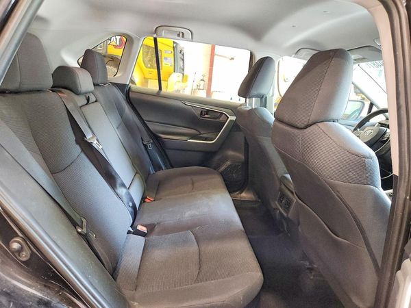 2019 TOYOTA RAV4 LE HV 4WD
