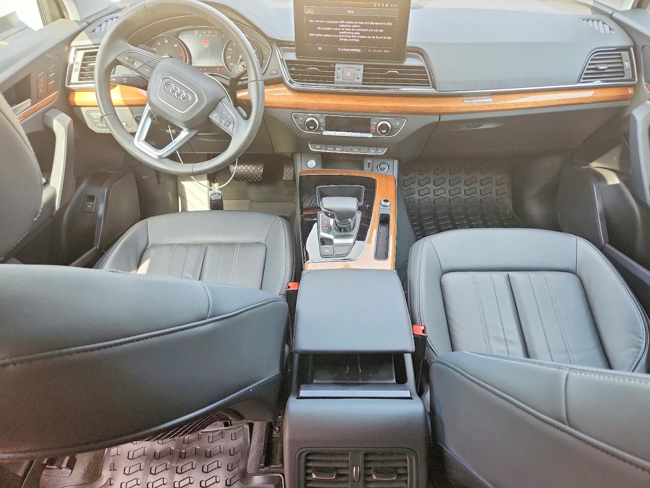 2023 AUDI Q5 quattro Premium
