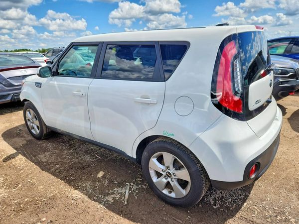 2019 KIA SOUL Base