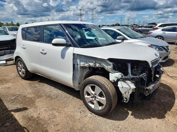 2019 KIA SOUL Base