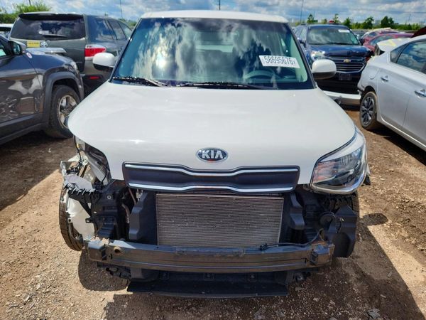 2019 KIA SOUL Base