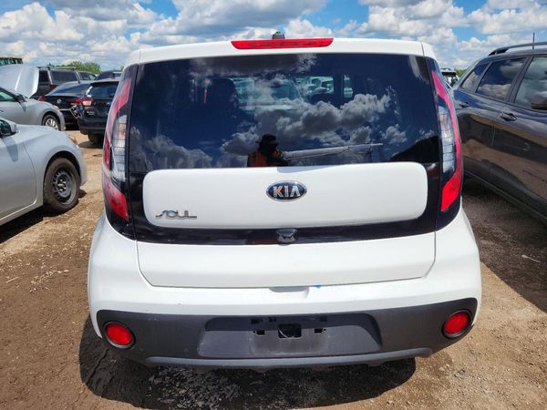 2019 KIA SOUL Base
