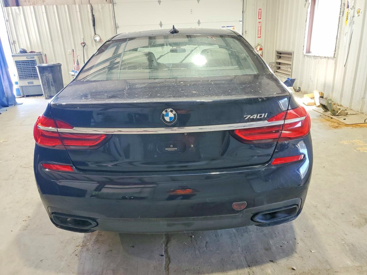 2016 BMW 740