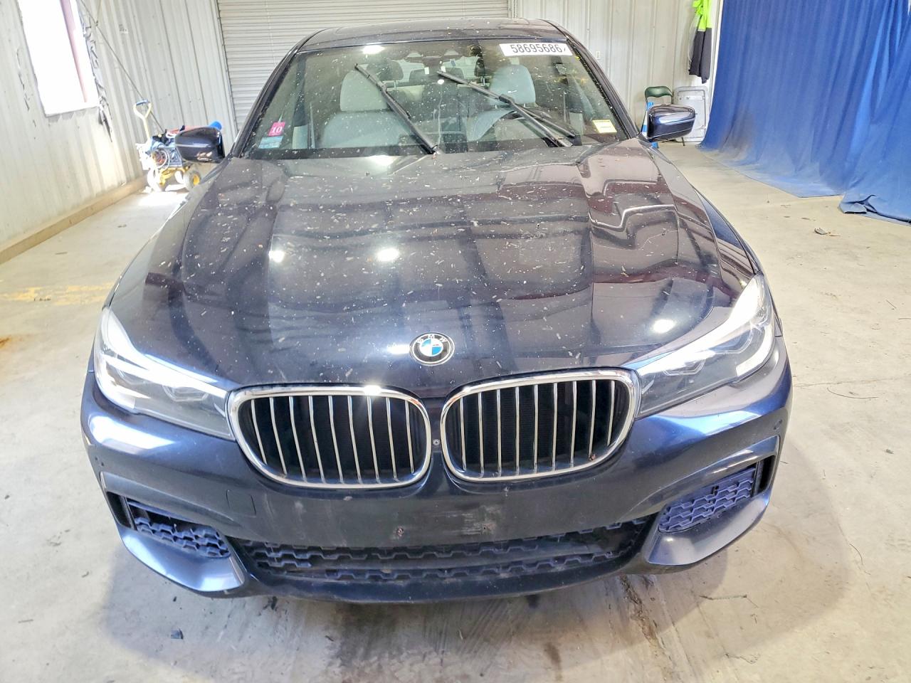 2016 BMW 740