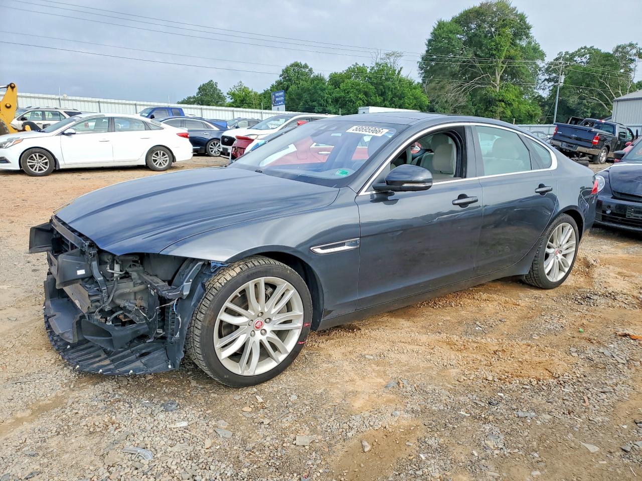 2018 JAGUAR XF Prestige