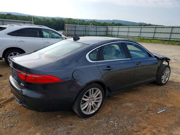2018 JAGUAR XF Prestige