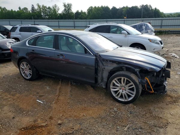 2018 JAGUAR XF Prestige