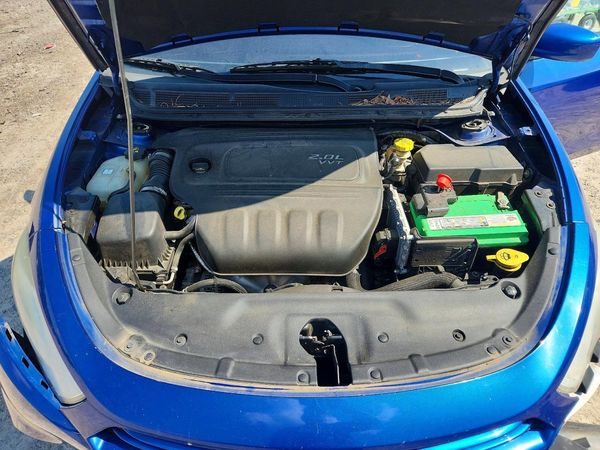 2013 DODGE DART SXT
