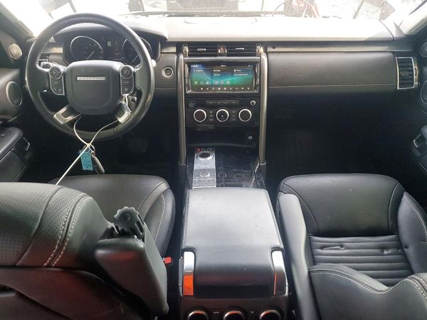 2017 LAND ROVER DISCOVERY First Edition