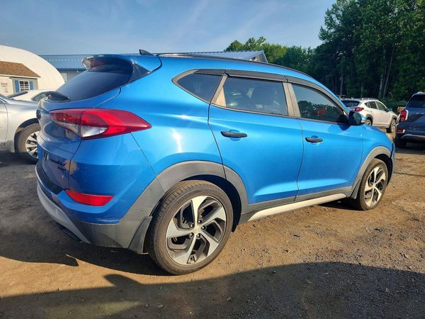2017 HYUNDAI TUCSON