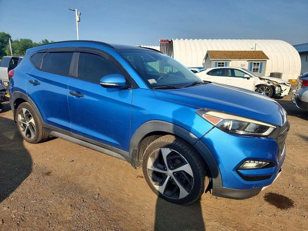 2017 HYUNDAI TUCSON
