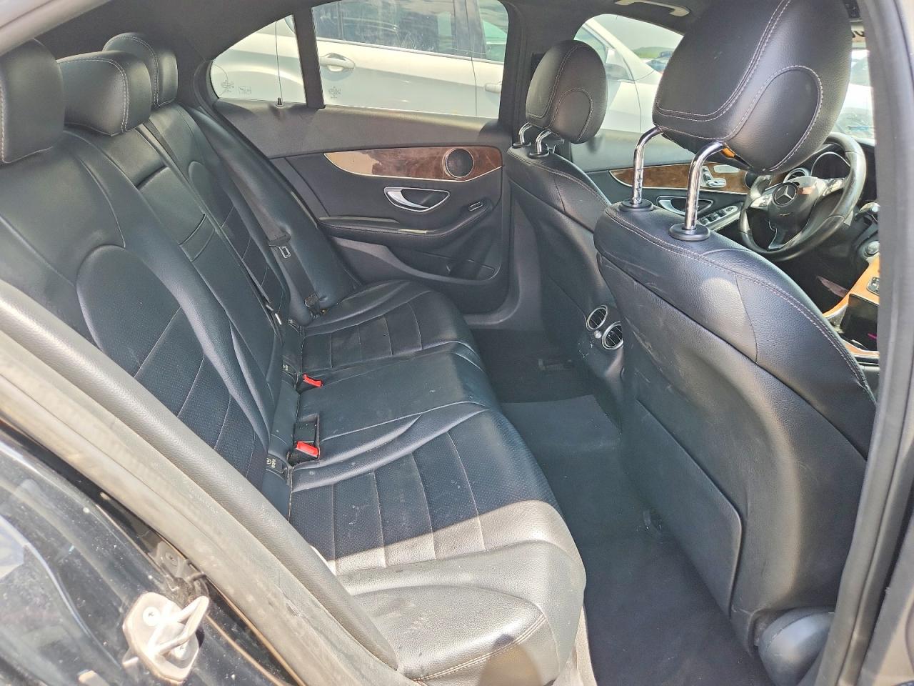 2018 MERCEDES-BENZ C C300