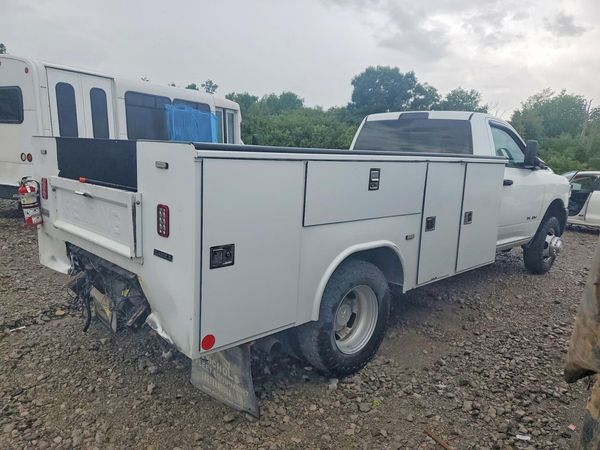 2022 RAM 3500