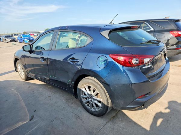 2017 MAZDA 3 Sport